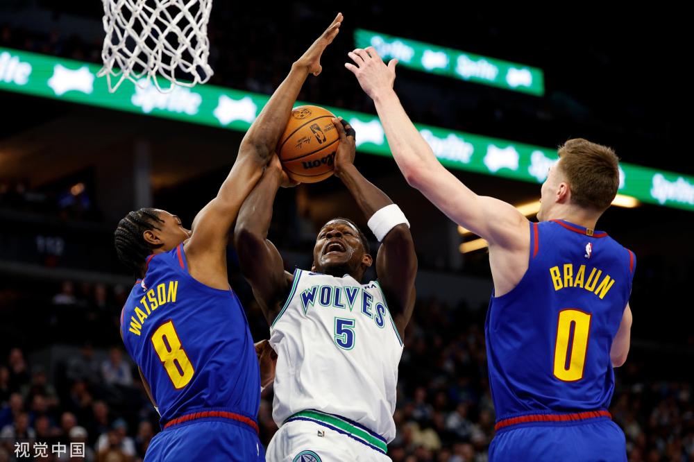 队在逆境中 队在逆境中