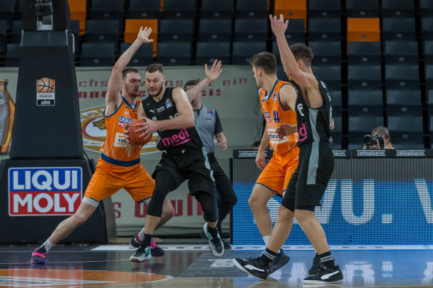 引援中的财 引援中的财