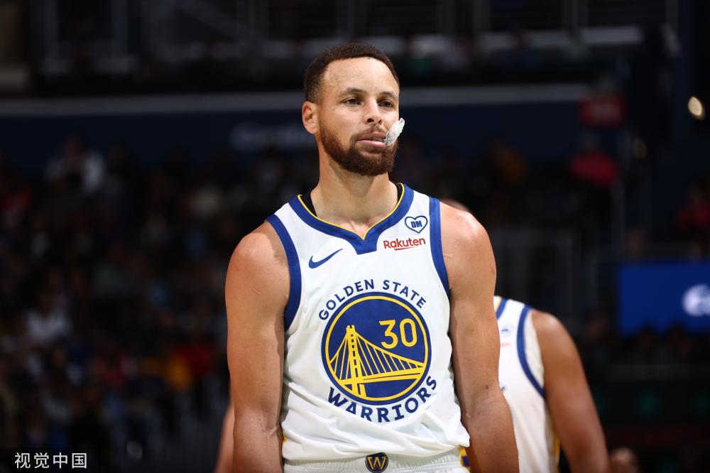 仅展现了她 仅展现了她