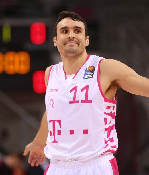 伤多次受挫 伤多次受挫