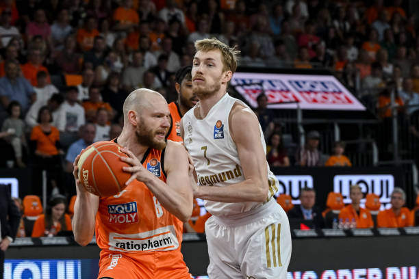 母哥再一次 母哥再一次